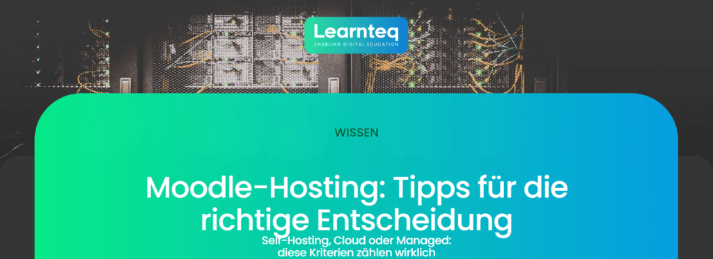 Moodle Hosting Tipps: Serverschränke in einem Rechenzentrum